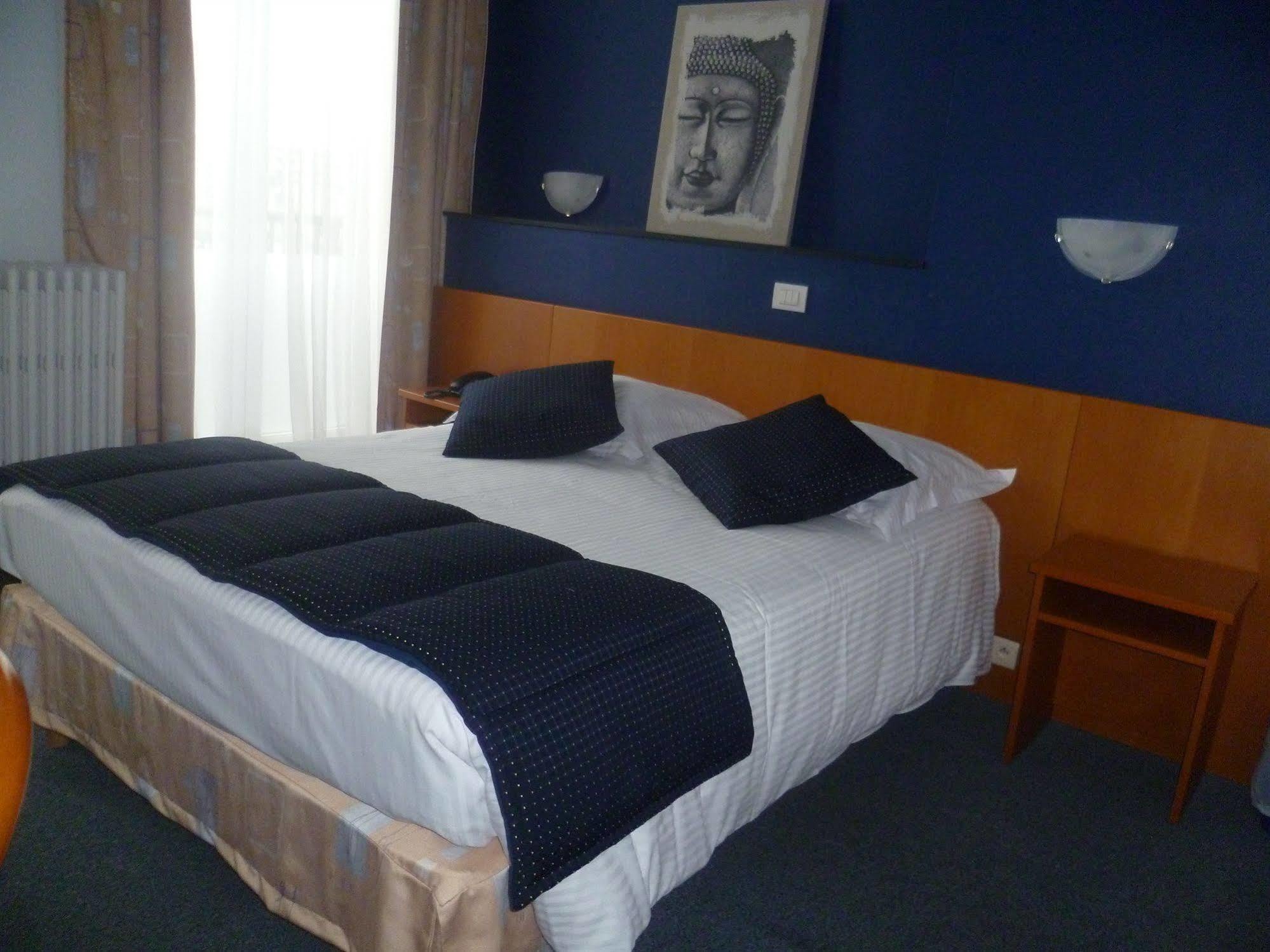 Hotel Le Terminus Μον Εξωτερικό φωτογραφία