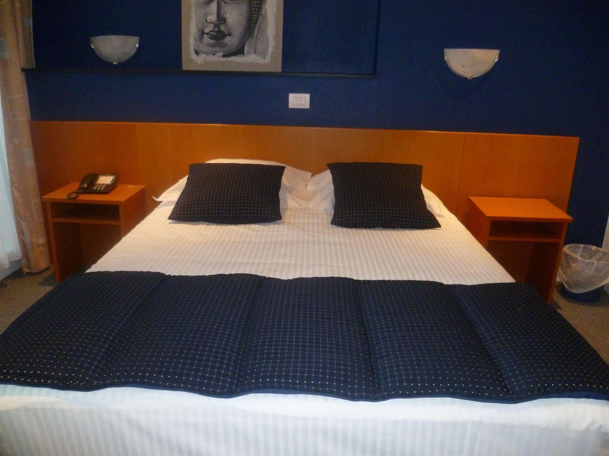 Hotel Le Terminus Μον Εξωτερικό φωτογραφία