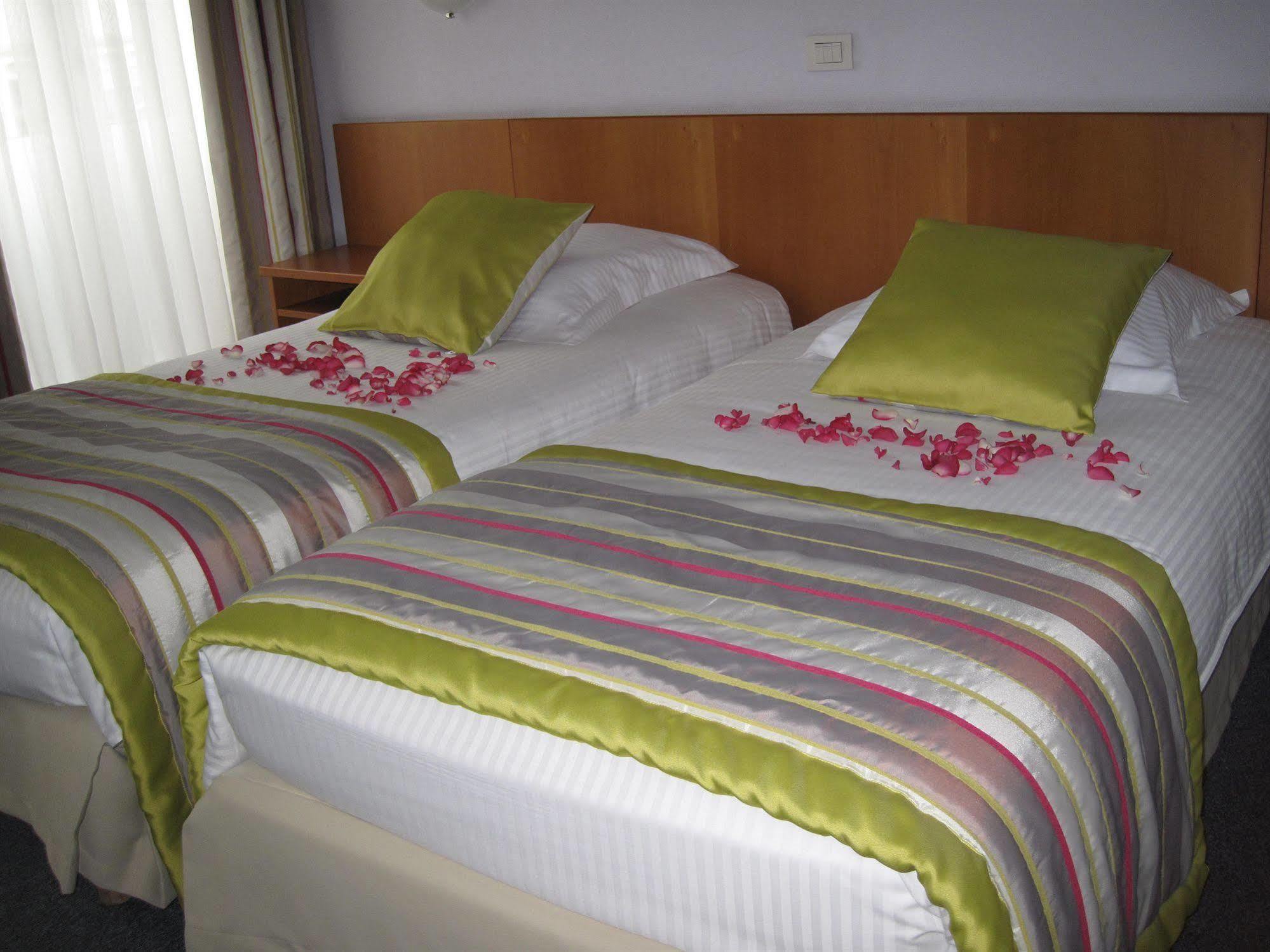 Hotel Le Terminus Μον Εξωτερικό φωτογραφία